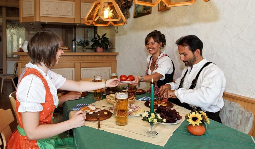Отель Landhaus Maria Bed&Breakfast Реген Экстерьер фото
