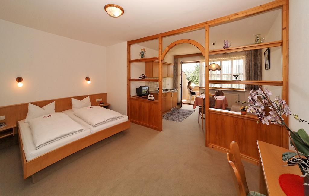 Отель Landhaus Maria Bed&Breakfast Реген Номер фото